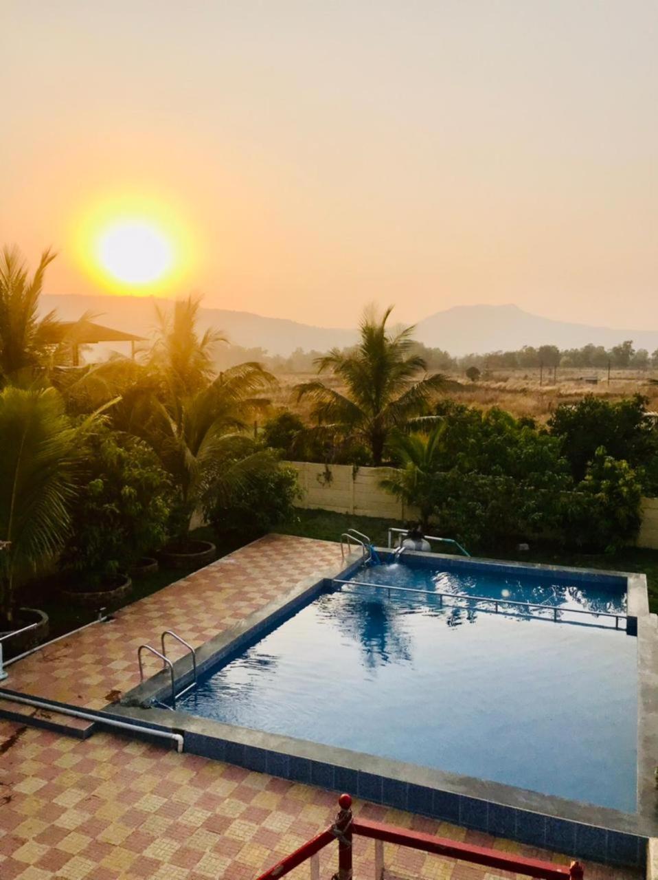 Sai Farm Hotel Karjat Exterior photo